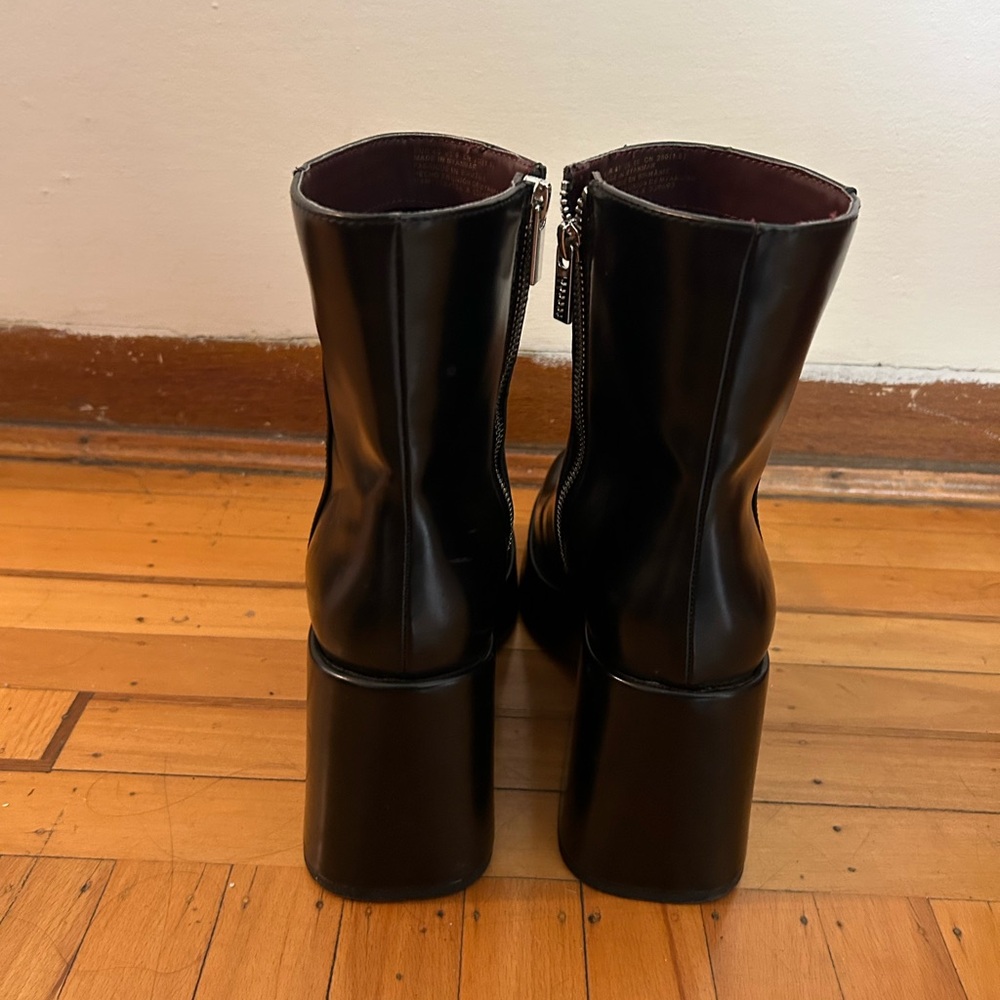 Faux leather ankle boots - Picture 2 of 3